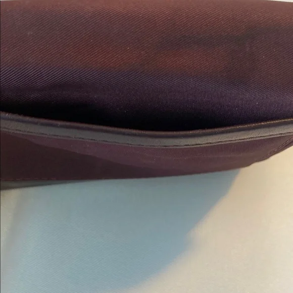 TUMI Dark Red Leather Wallet with Gold Accents - Picture 5 of 10